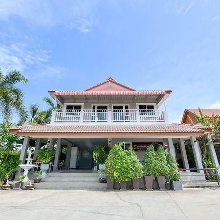 Oyo 245 Sweet Sense Jomtien Resort Pattaya Exterior foto